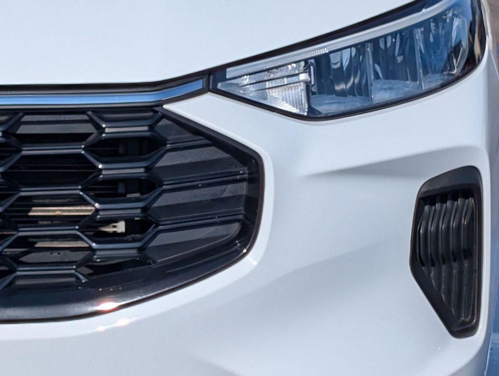 Used 2023 Ford Escape ST-Line w/ Tech Pack #1 AWD/4WD image 5