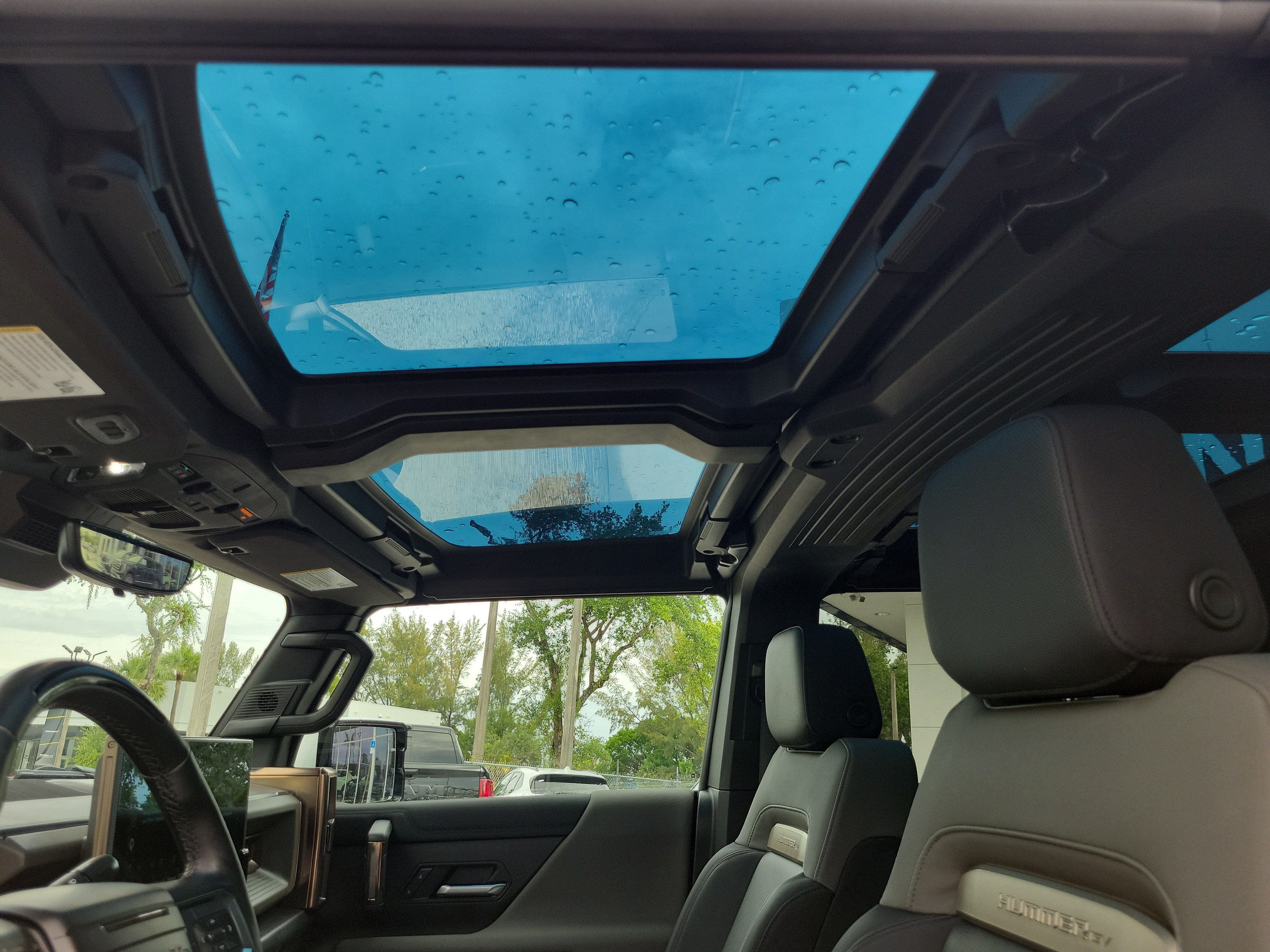 Used 2025 GMC Hummer EV 2X AWD/4WD image 11