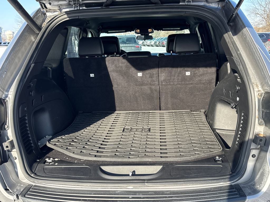 Certified 2021 Jeep Grand Cherokee Laredo X image 38