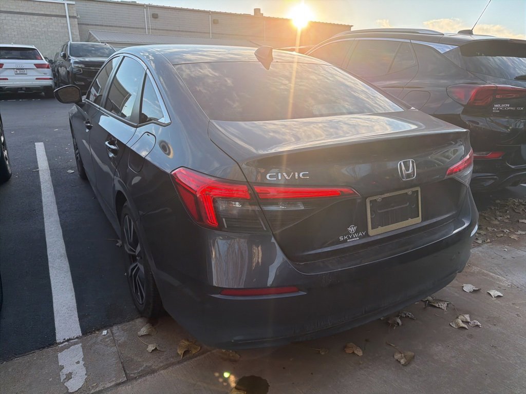 Used 2023 Honda Civic EX image 4