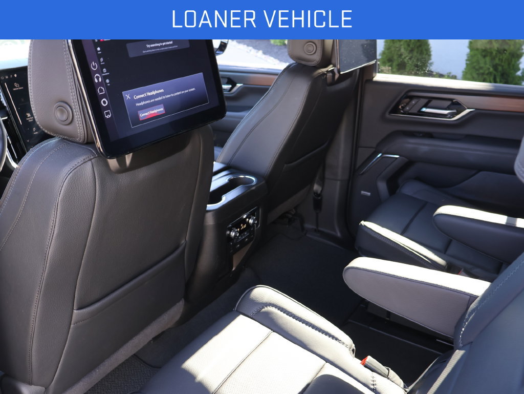 New 2026 GMC Yukon Denali w/ Denali Reserve Package AWD/4WD image 13