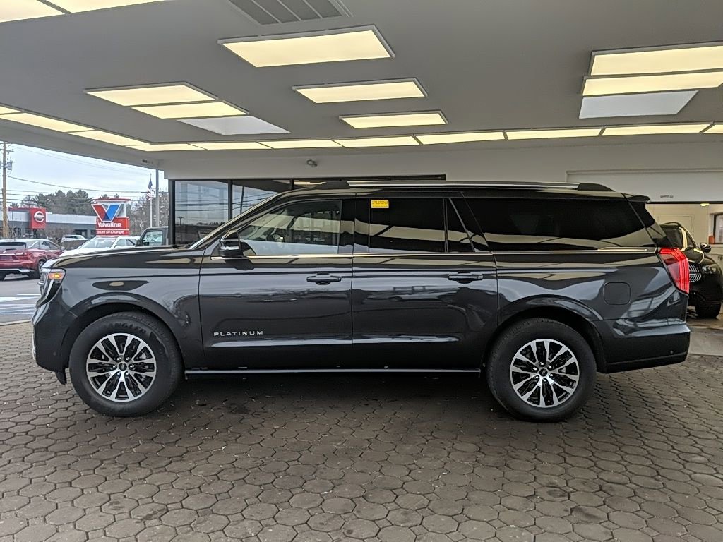 Used 2025 Ford Expedition Max Platinum image 10