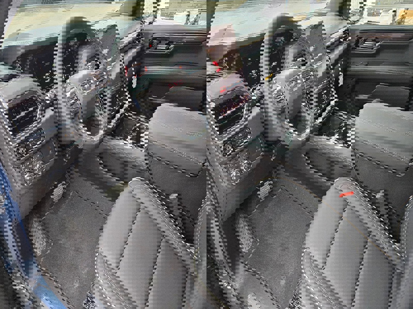 New 2026 GMC Yukon XL Elevation image 10