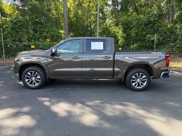 Used 2024 Chevrolet Silverado 1500 LT AWD/4WD image 2