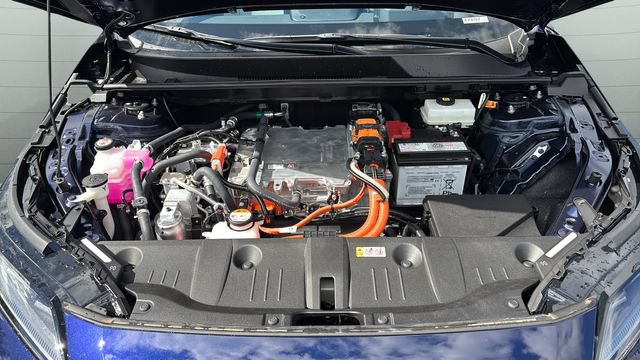 New 2026 Subaru Solterra AWD/4WD image 18