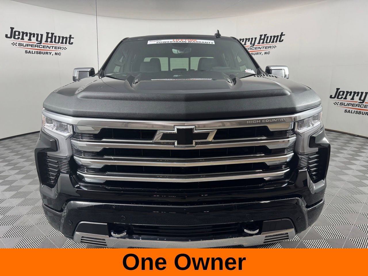 Used 2025 Chevrolet Silverado 1500 High Country w/ Technology Package image 5