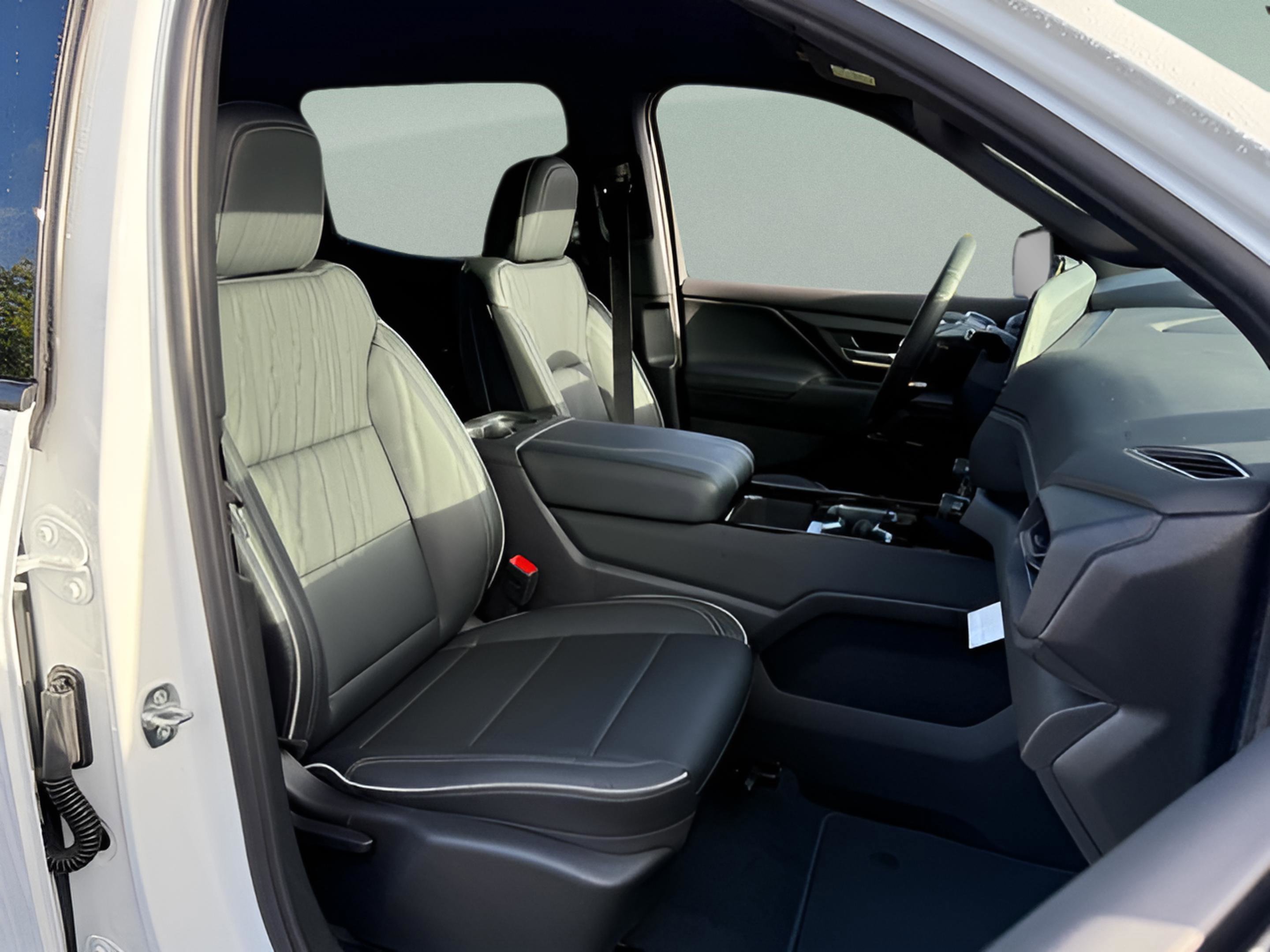 New 2026 Chevrolet Silverado EV LT image 18