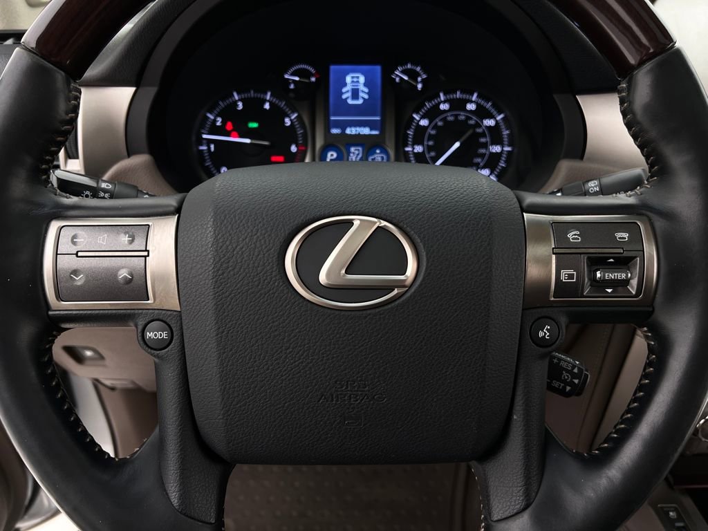 Used 2019 Lexus GX 460 Luxury w/ Sport Design Package image 17