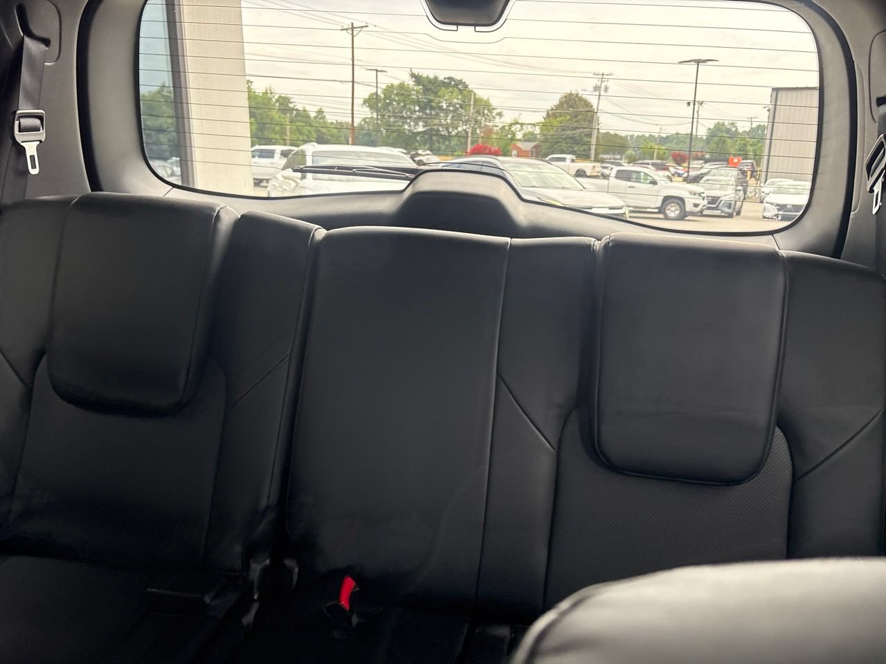 Used 2024 INFINITI QX80 Sensory AWD/4WD image 6
