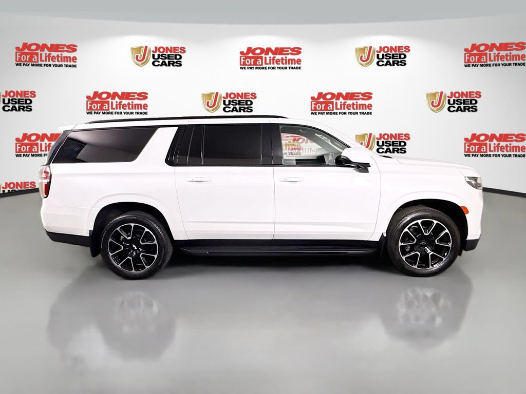 Used 2022 Chevrolet Suburban RST w/ Luxury Package AWD/4WD image 18