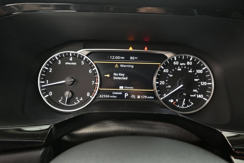 Used 2025 Nissan Pathfinder SV FWD image 11