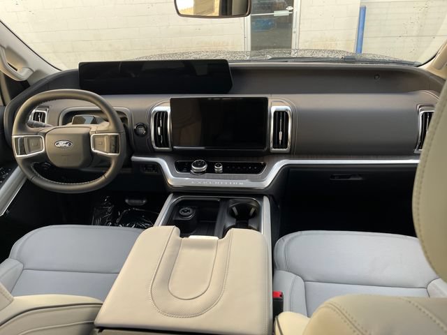 New 2026 Ford Expedition Platinum w/ Platinum Ultimate Package AWD/4WD image 40