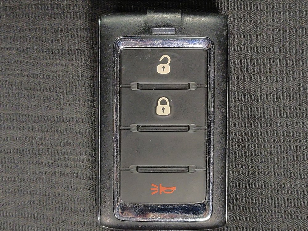 Used 2023 Jeep Grand Cherokee L Laredo image 32