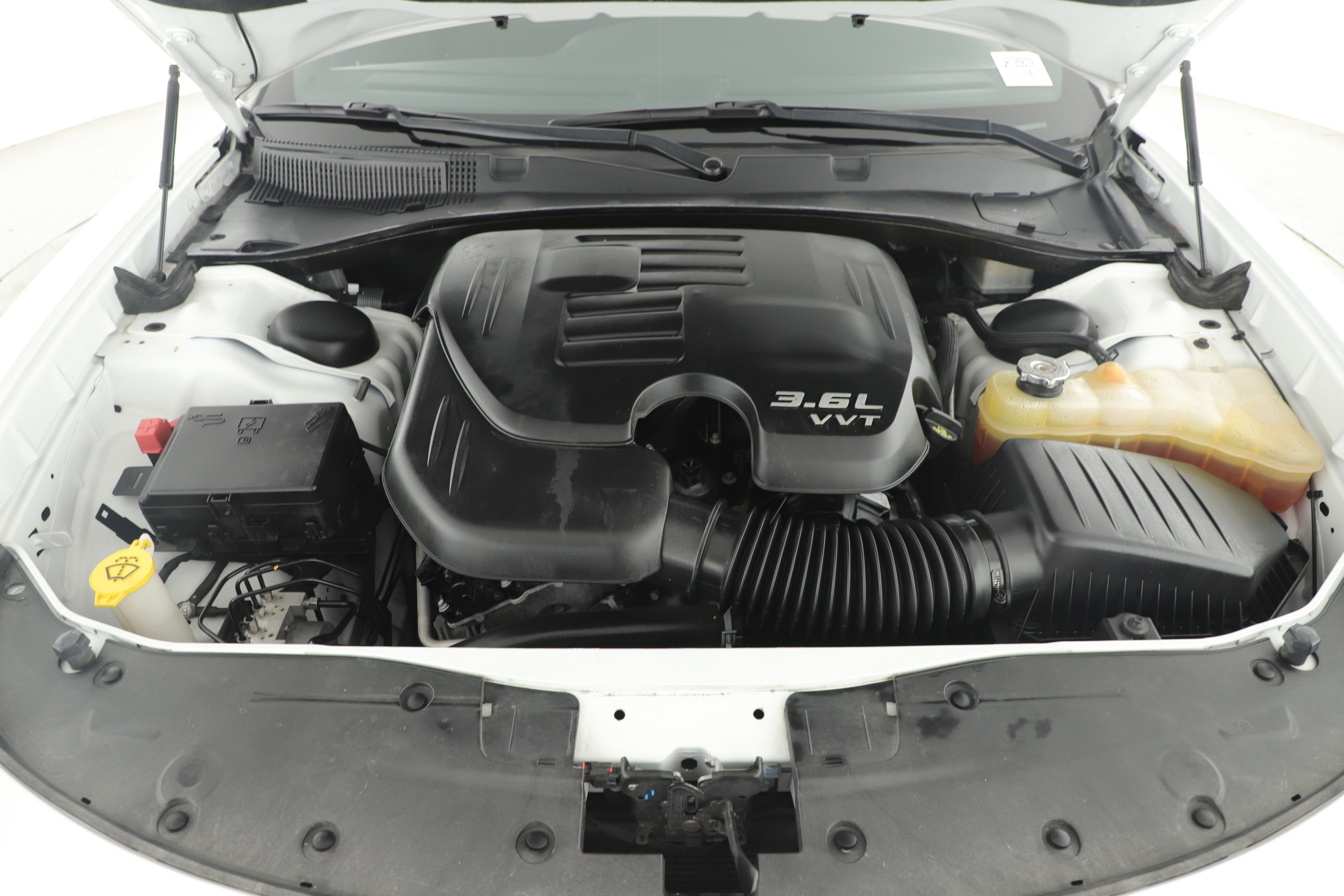 Used 2020 Dodge Charger SXT image 6