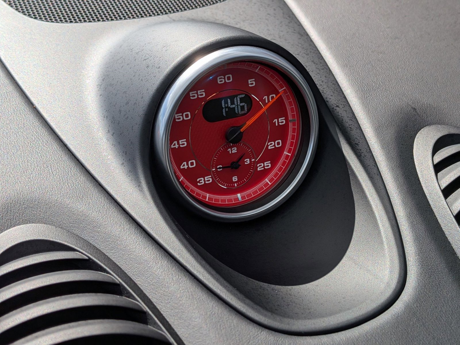 Certified 2025 Porsche 718 Cayman GT4 image 20