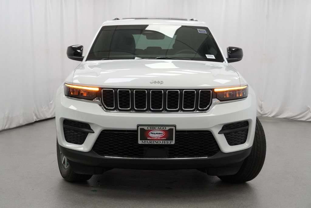 New 2027 Jeep Grand Cherokee Laredo AWD/4WD image 7