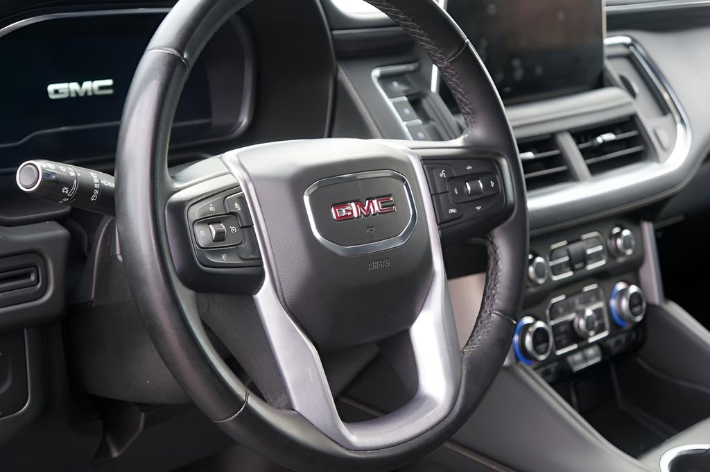 Used 2023 GMC Yukon SLT image 13