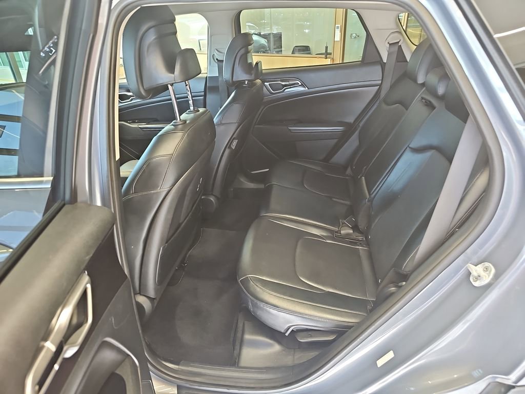 Certified 2023 Kia Sportage EX image 30