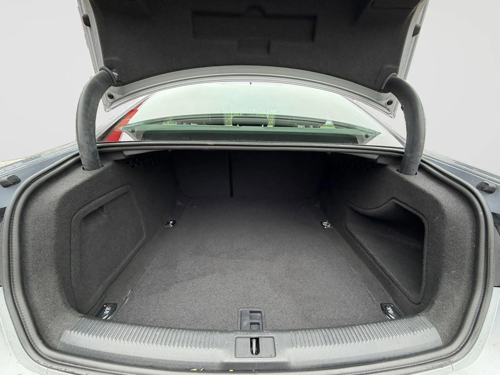 Used 2016 Audi A4 2.0T Premium w/ Convenience Plus Package image 16