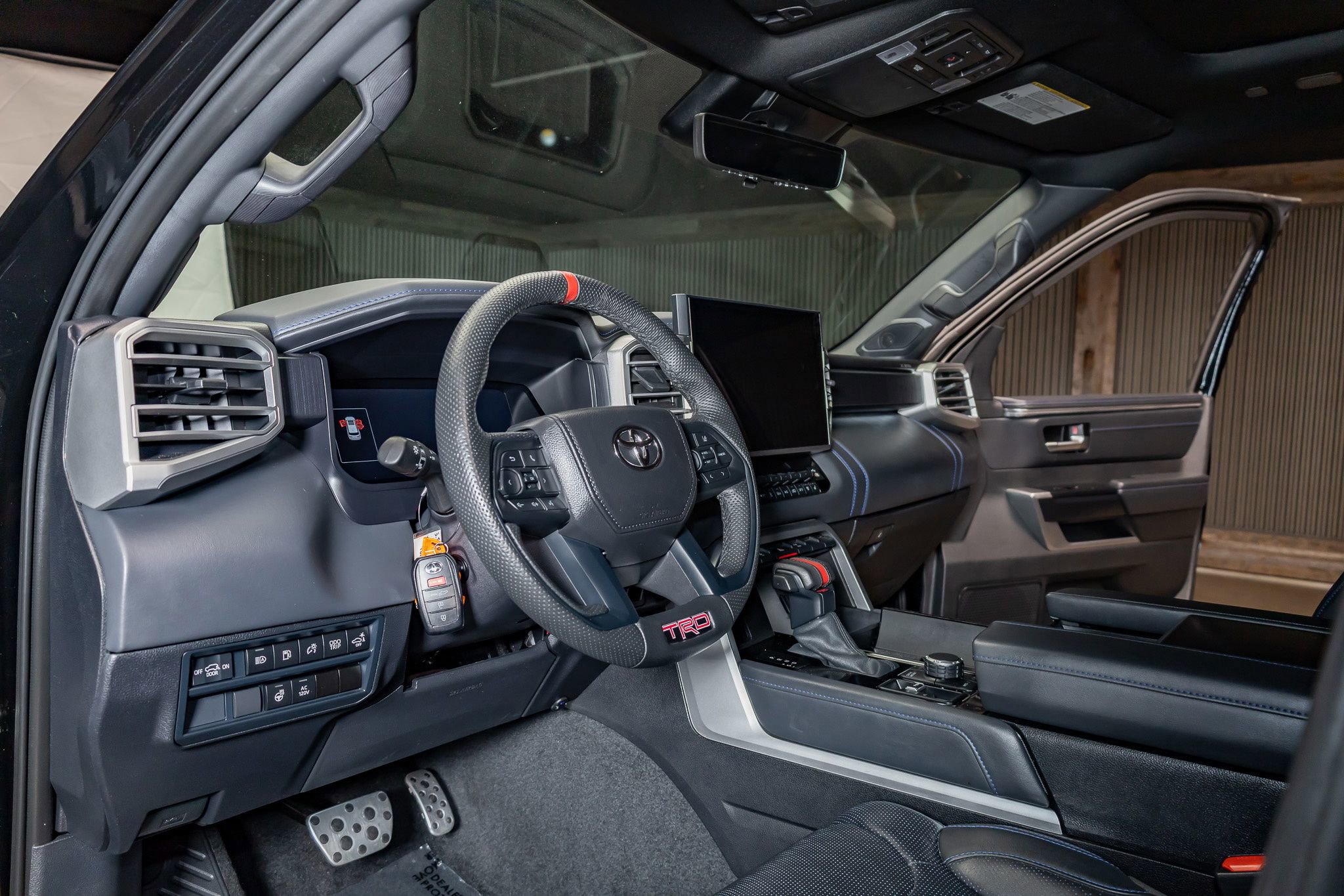 Used 2025 Toyota Sequoia Platinum w/ TRD Off-Road Package image 15