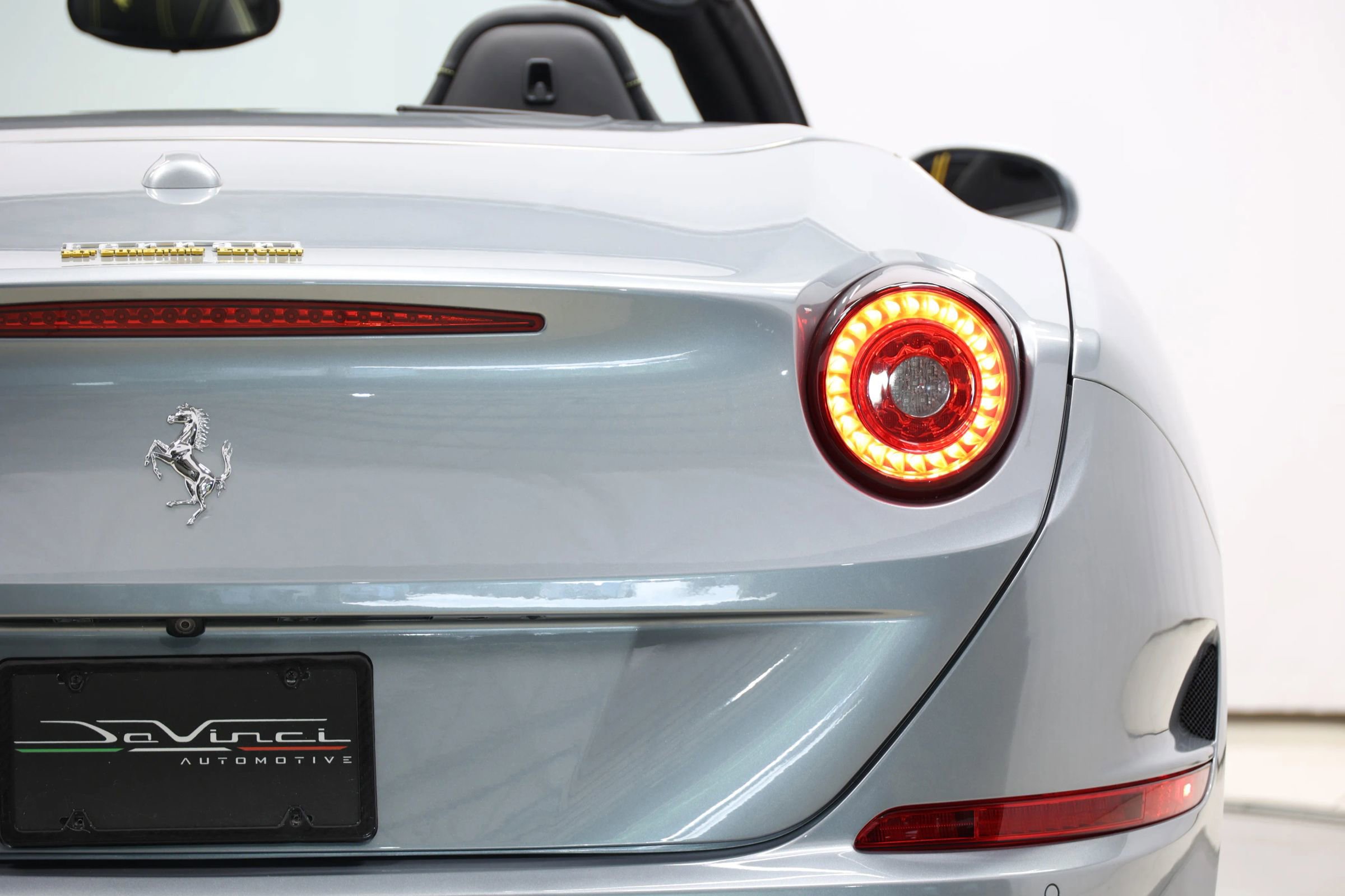 Used 2015 Ferrari California T image 58