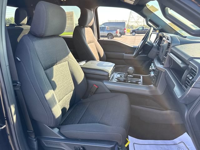 Used 2025 Ford F150 XLT w/ Equipment Group 302A MID AWD/4WD image 13