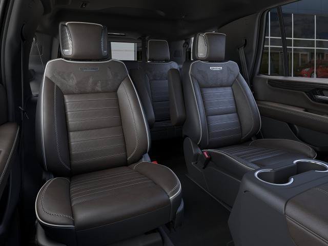 New 2026 GMC Yukon Denali Ultimate AWD/4WD image 17