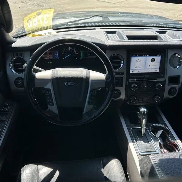 Used 2017 Ford Expedition Limited AWD/4WD image 29