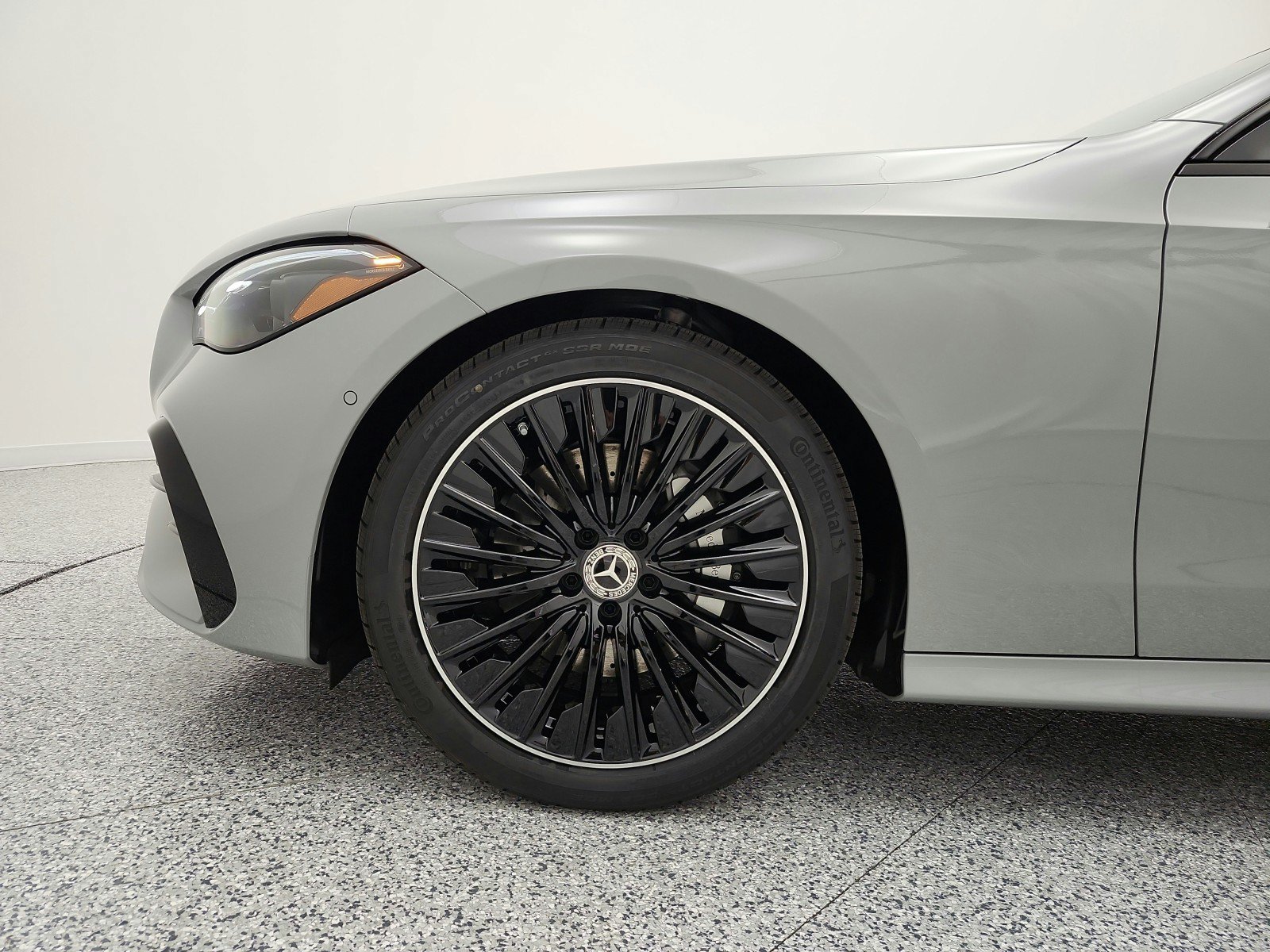 New 2027 Mercedes-Benz CLE 300 4MATIC Coupe image 12