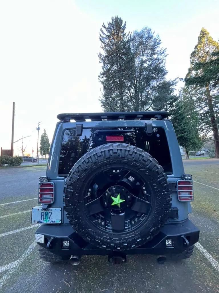 Used 2014 Jeep Wrangler Unlimited Sahara w/ Max Tow Package image 5