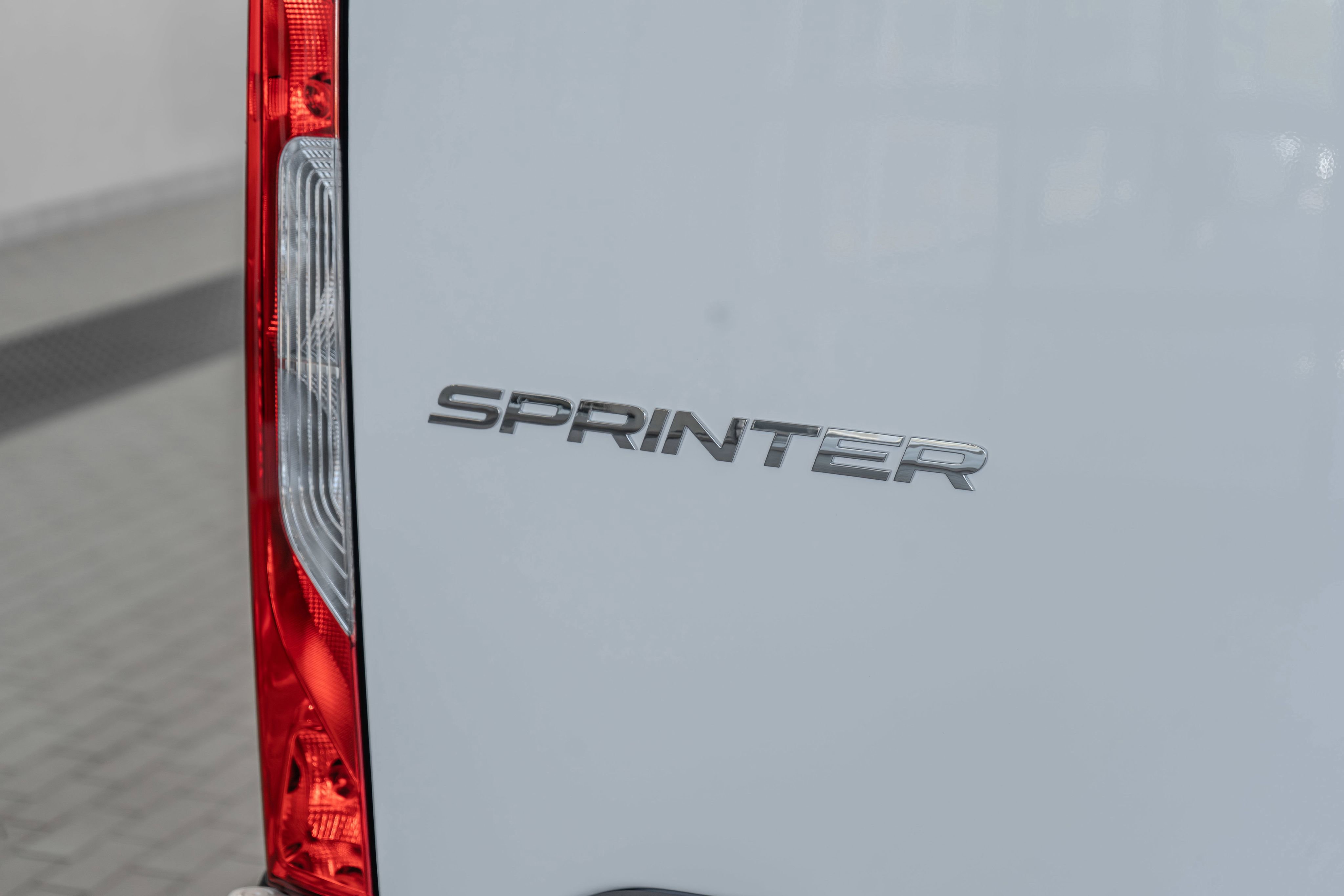 Used 2025 Mercedes-Benz Sprinter 2500 image 22