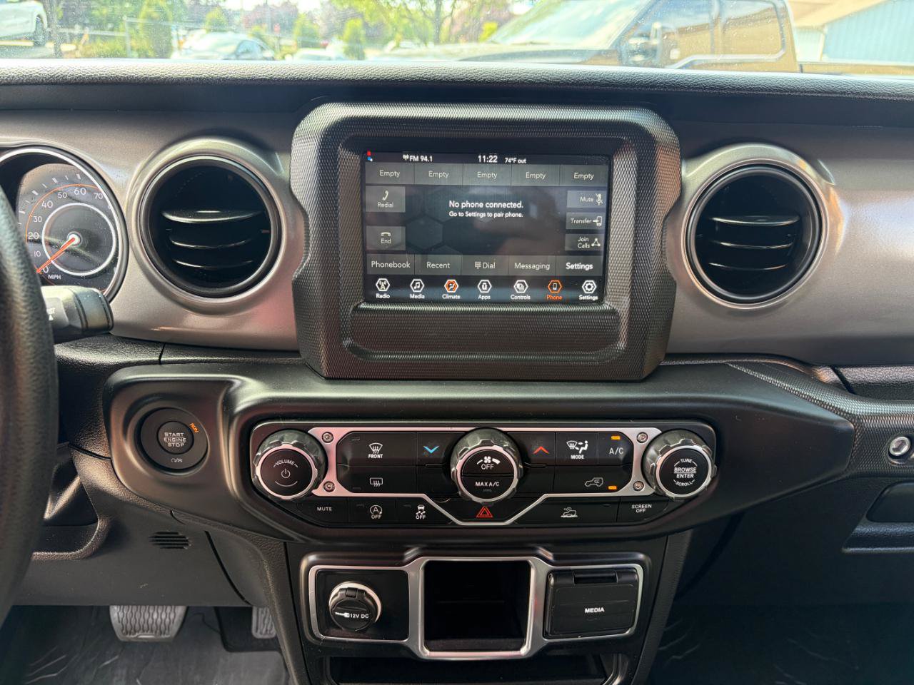 Used 2023 Jeep Gladiator Sport AWD/4WD image 14