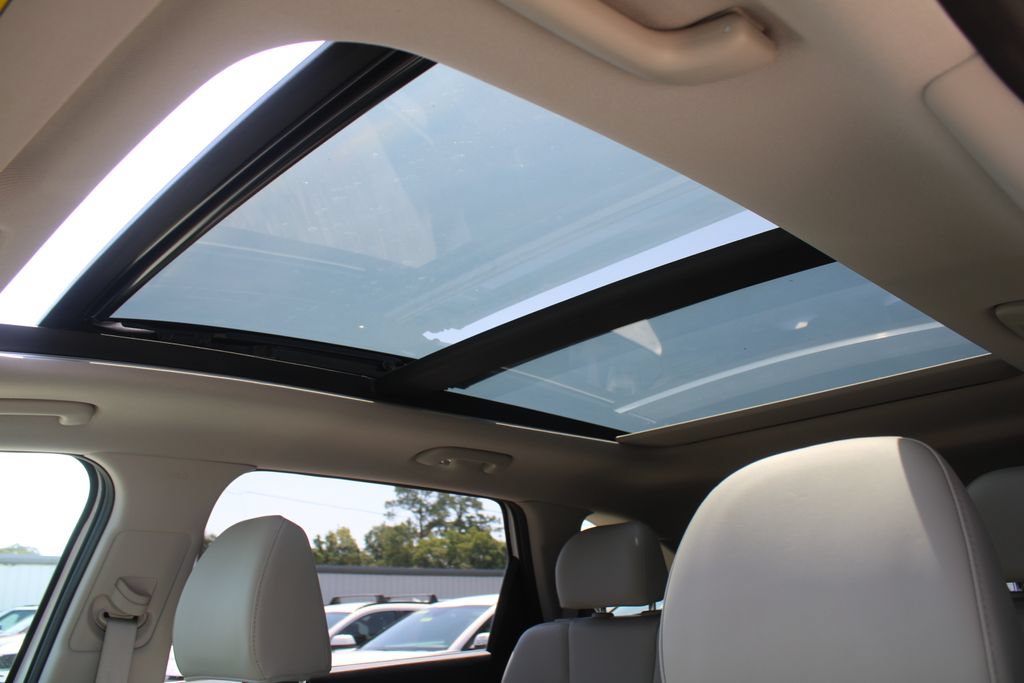Certified 2025 Kia Sorento EX w/ Panoramic Sunroof Package FWD image 61