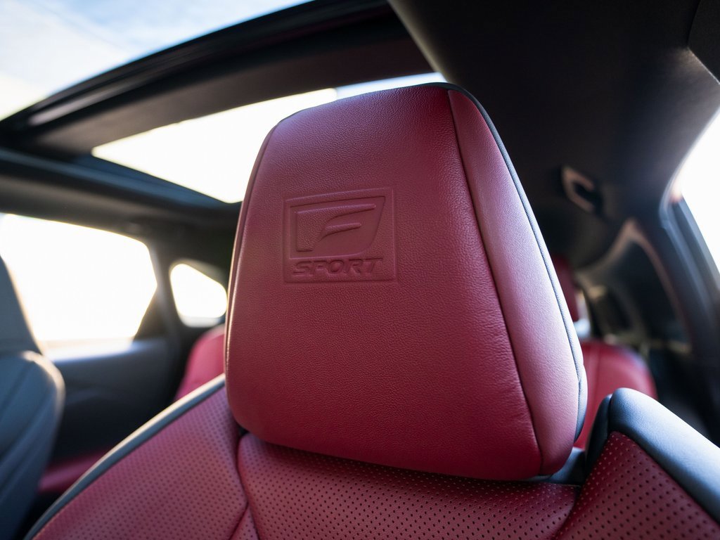 Used 2024 Lexus RX 500h F Sport image 15