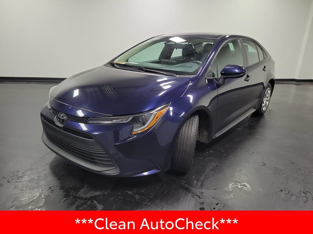 Used 2024 Toyota Corolla LE FWD image 4