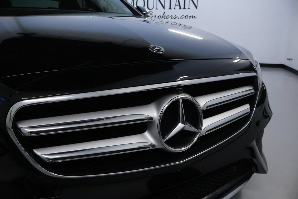 Used 2020 Mercedes-Benz E 350 4MATIC Sedan w/ Parking Assistance Package image 9