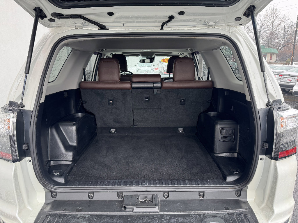 Used 2022 Toyota 4Runner Limited image 12