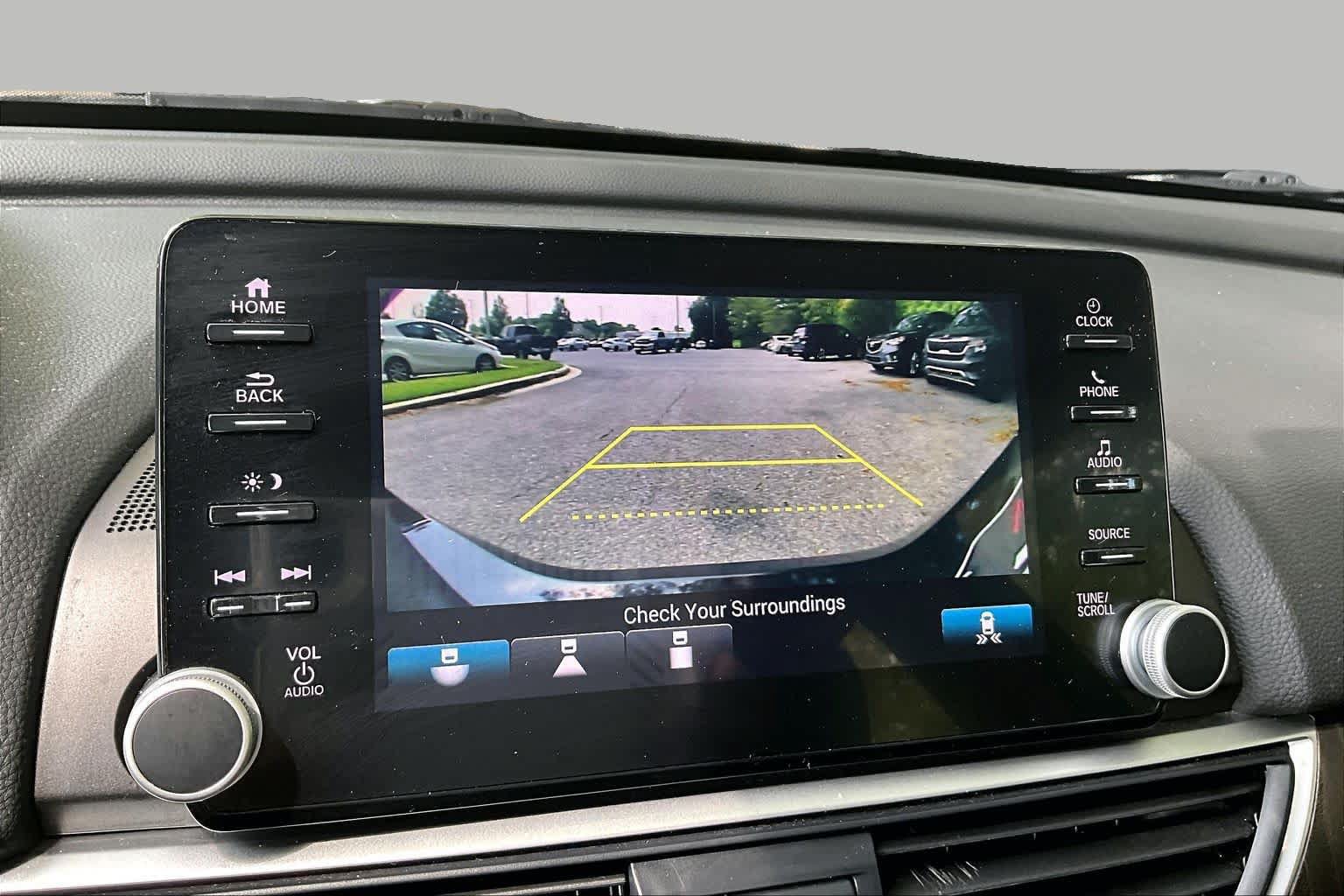 Used 2020 Honda Accord EX image 27