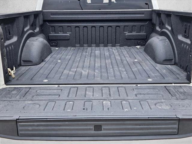 Used 2016 Ford F150 Platinum w/ Equipment Group 701A Luxury image 6