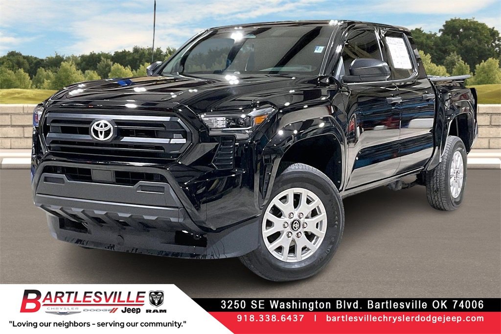 Used 2025 Toyota Tacoma SR