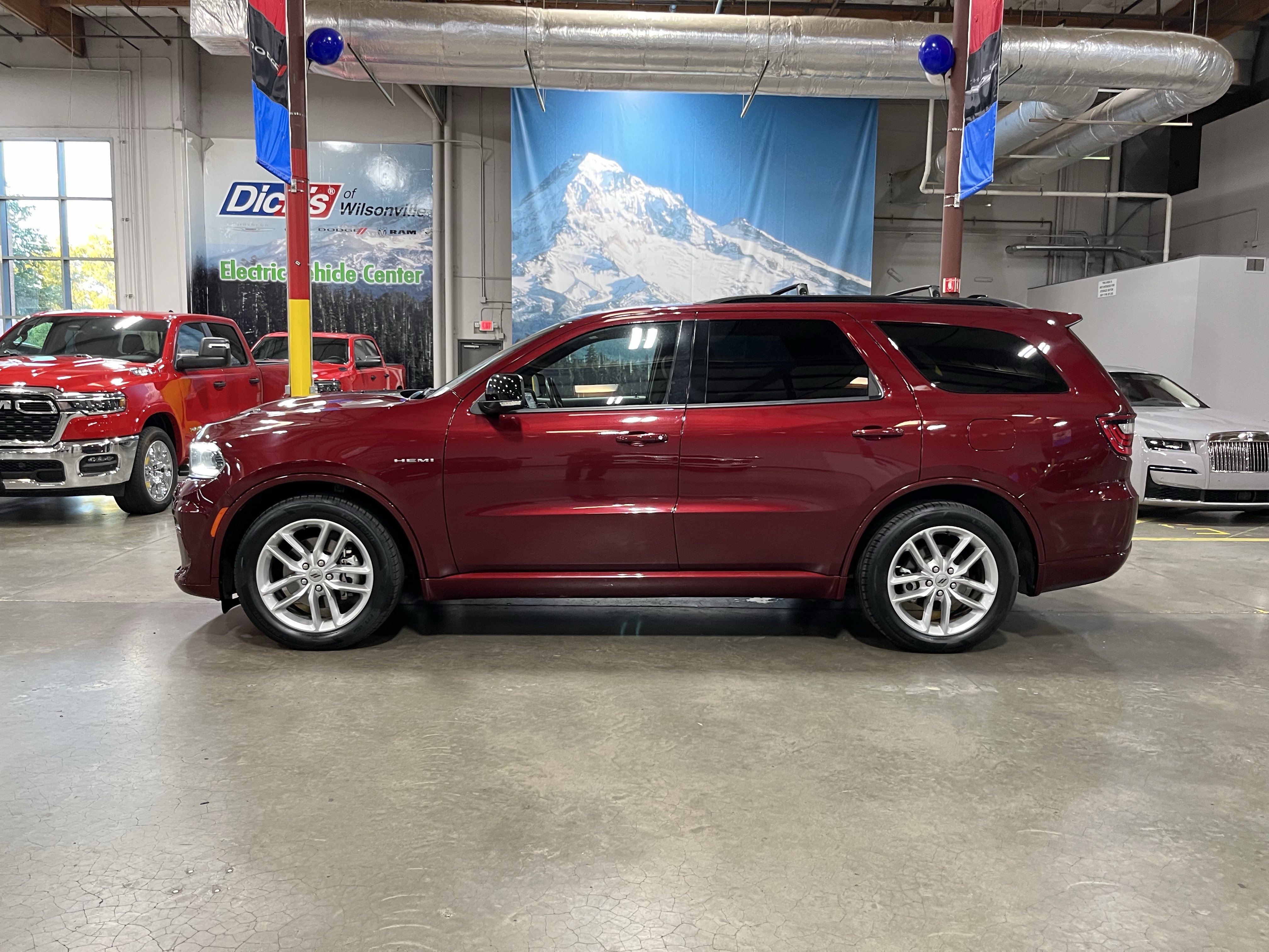 Used 2024 Dodge Durango R/T image 2