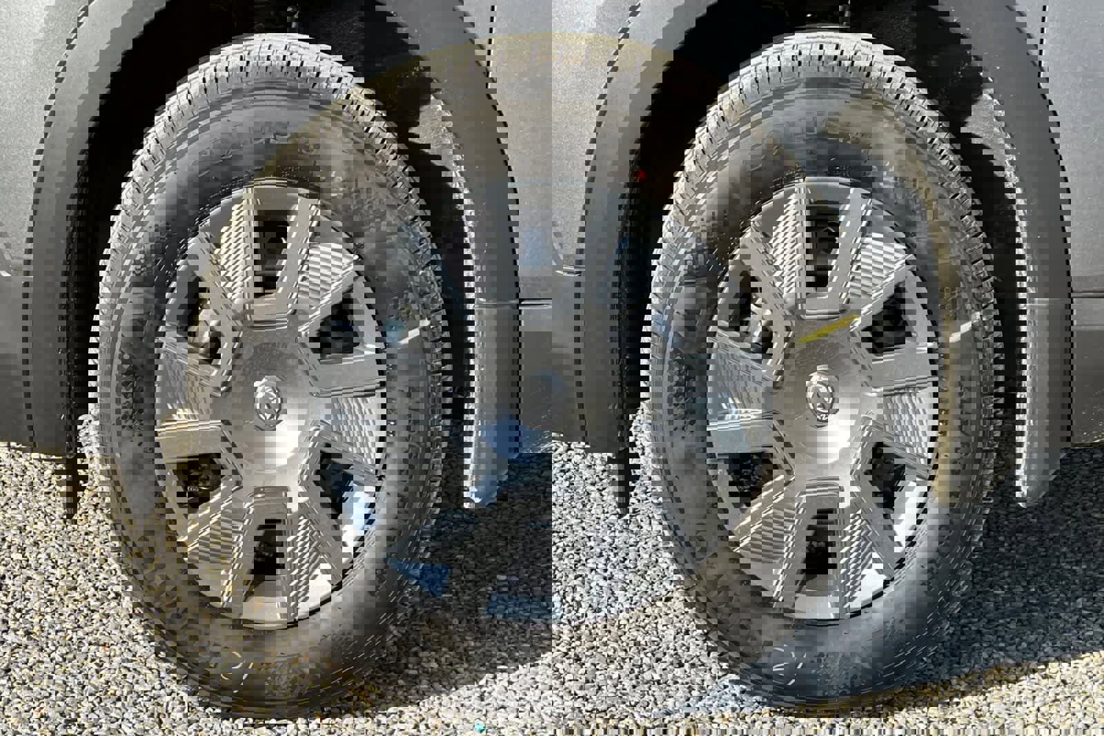 New 2026 Nissan Kicks S image 31