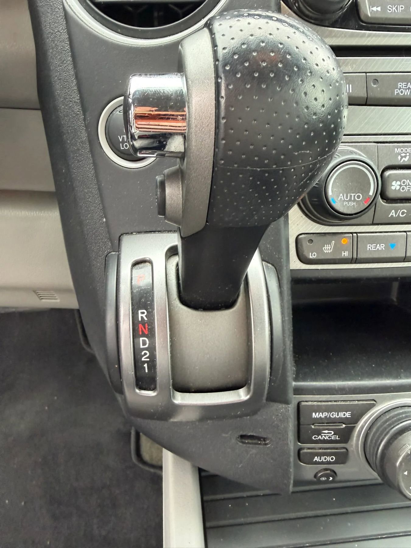 Used 2015 Honda Pilot Touring image 20