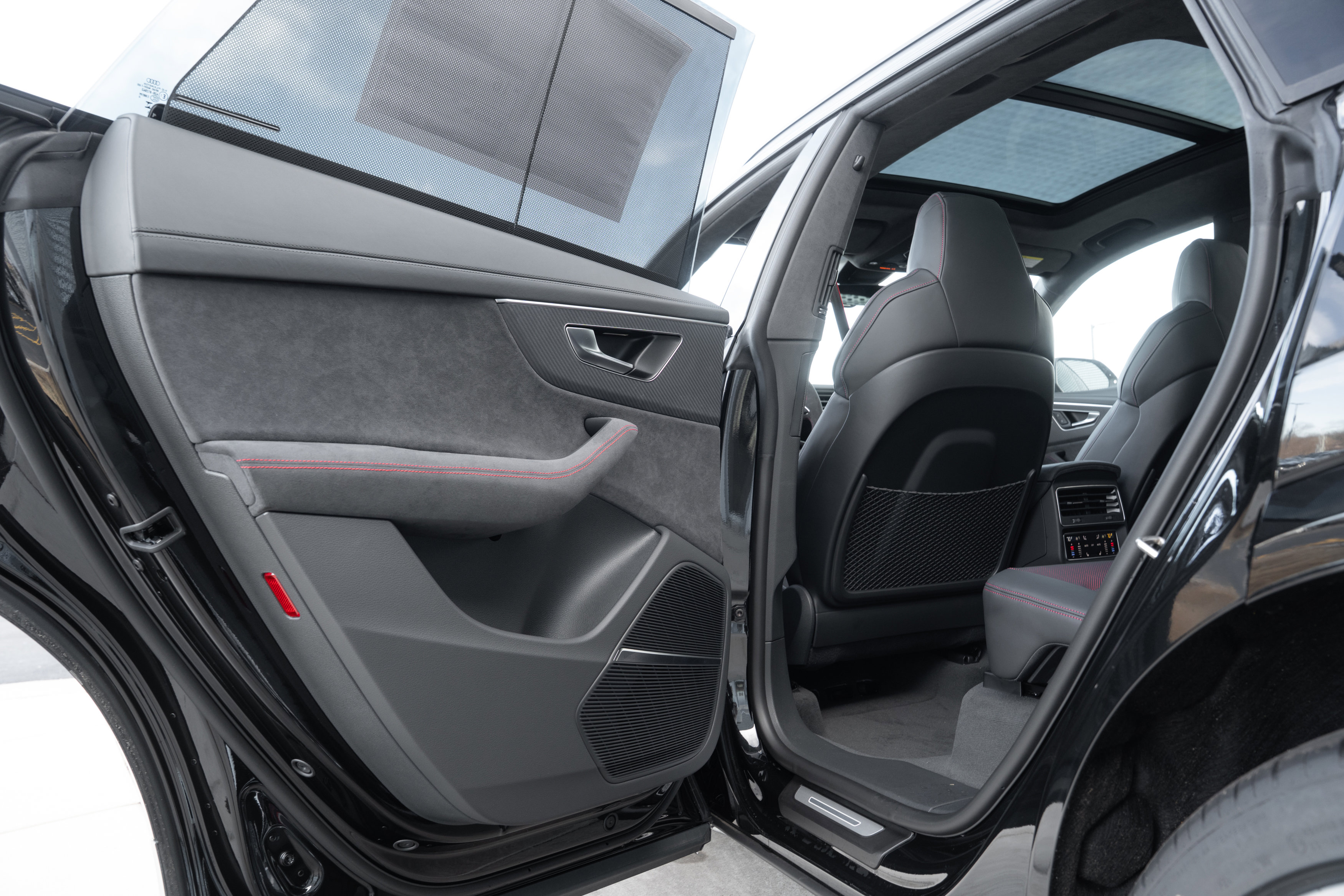 New 2026 Audi RS Q8 performance image 35