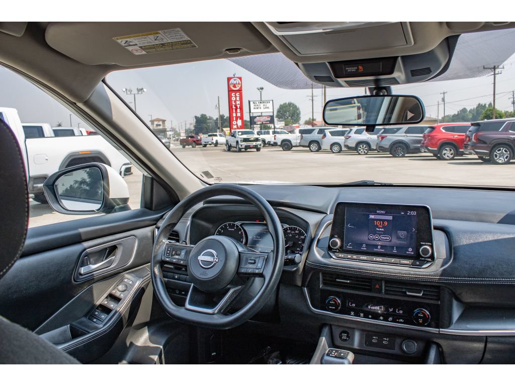 Used 2024 Nissan Rogue SV AWD/4WD image 21