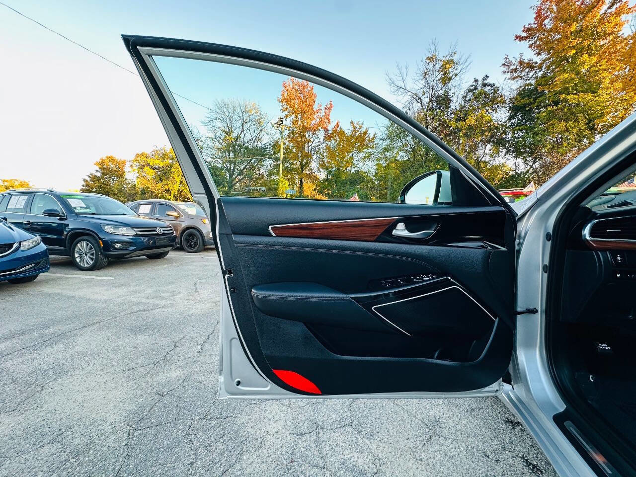 Used 2018 Kia Cadenza Premium image 15