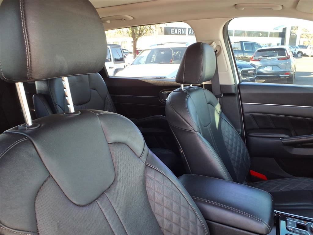Used 2021 Kia Sorento SX image 12