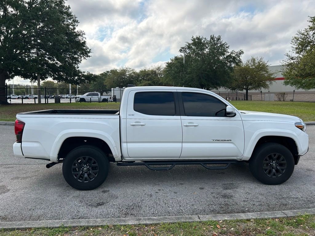 Used 2022 Toyota Tacoma SR5 w/ Technology Package image 6