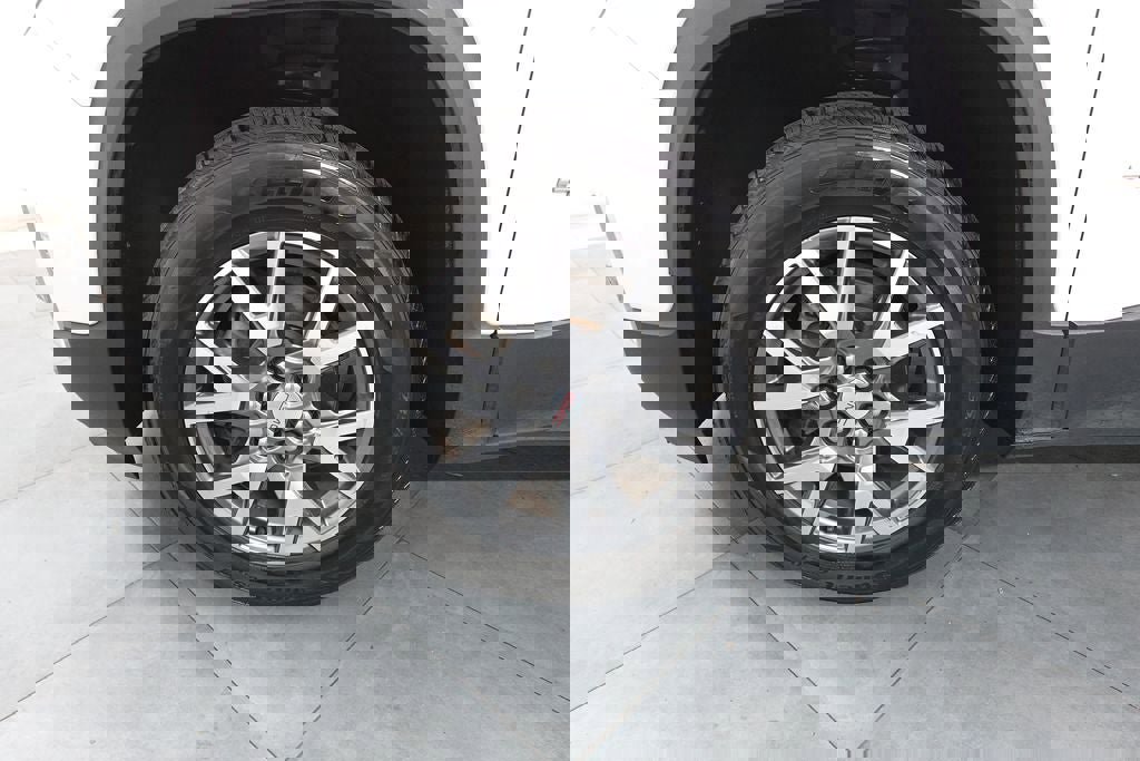 Used 2023 GMC Acadia SLT AWD/4WD image 29