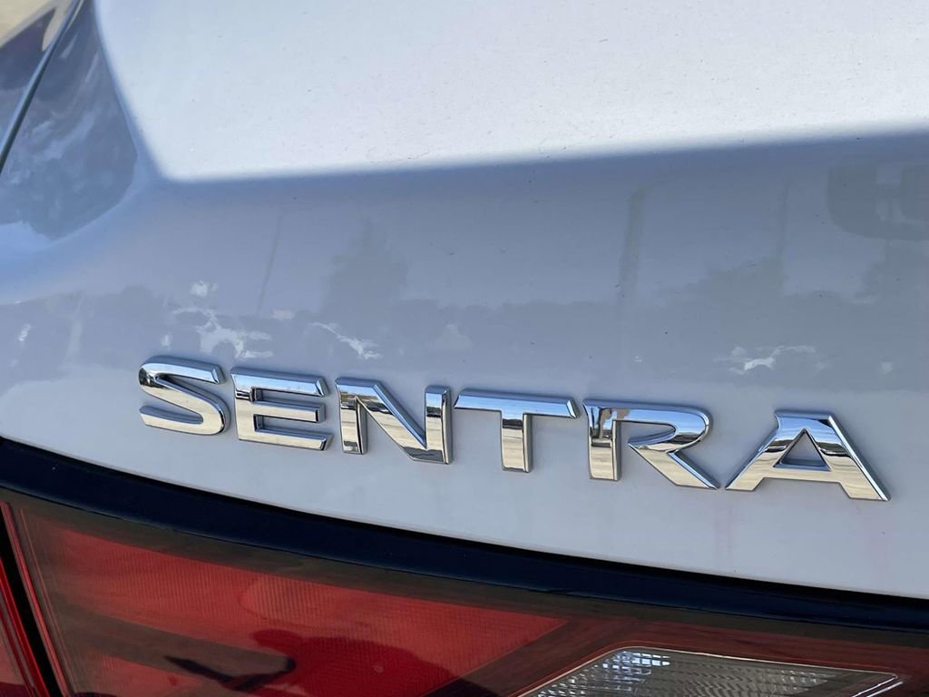 Used 2025 Nissan Sentra S image 9